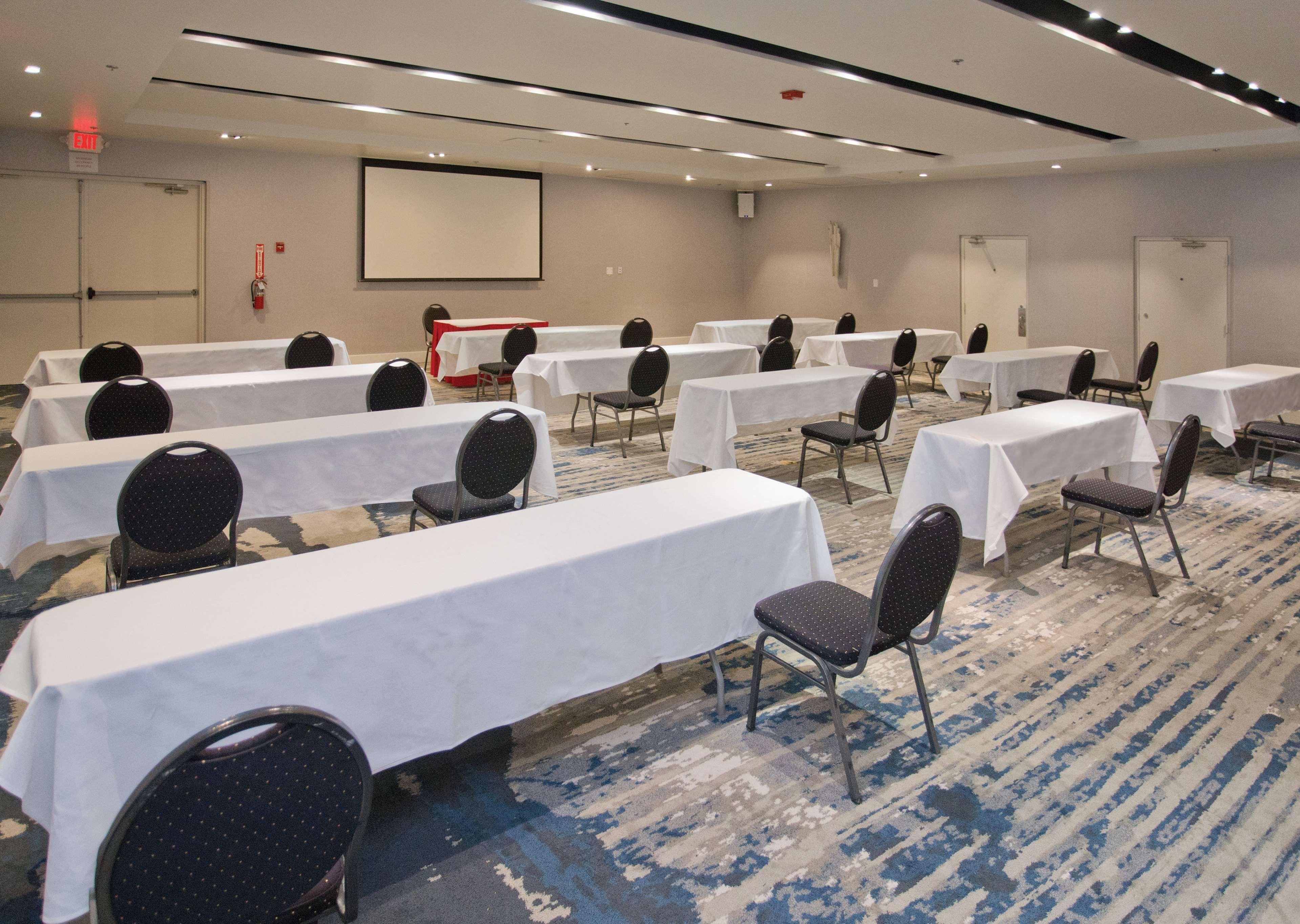 Doubletree By Hilton Chico, Ca Hotel Екстериор снимка