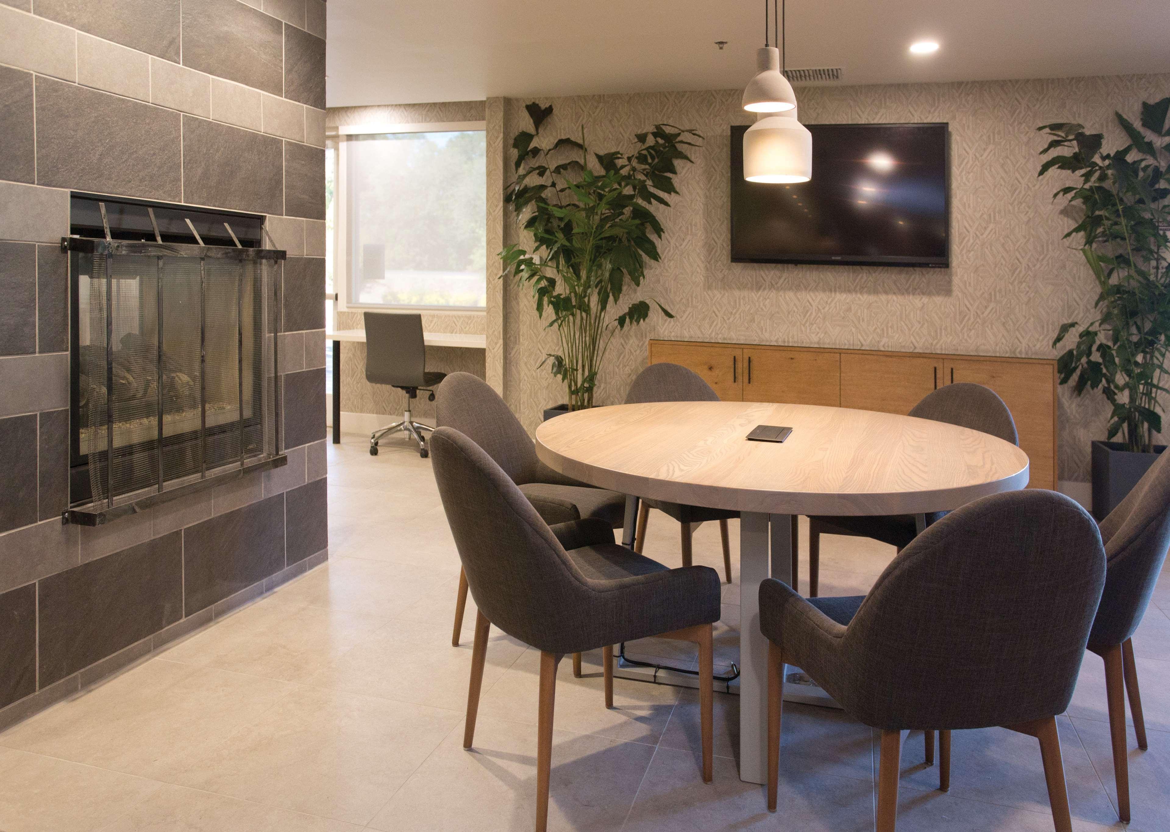 Doubletree By Hilton Chico, Ca Hotel Екстериор снимка